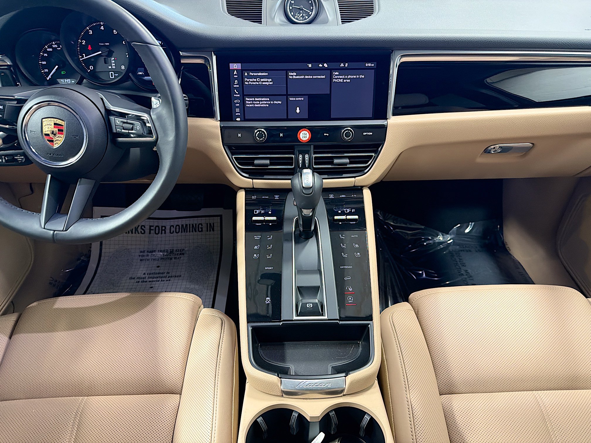 Certified 2025 Porsche Macan image 19