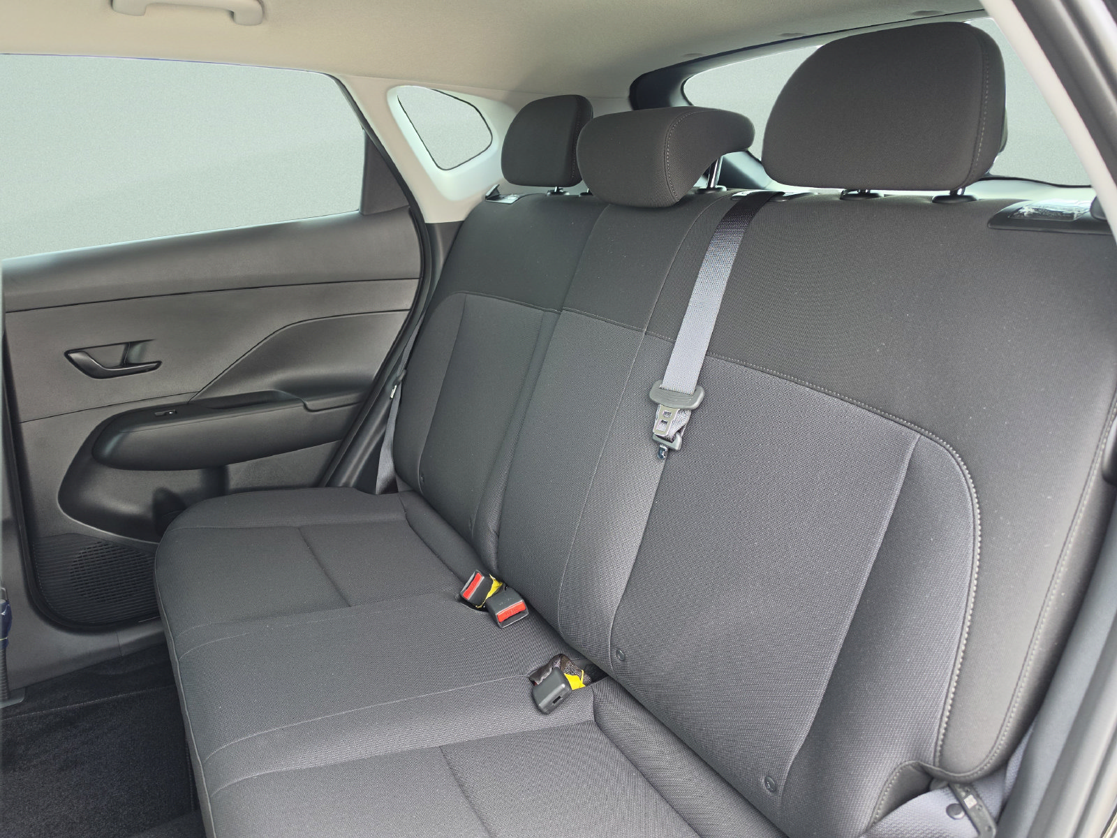 New 2027 Hyundai Kona SE FWD image 19