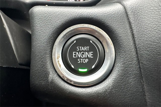 Used 2021 GMC Yukon SLT w/ SLT Luxury Plus Package image 36