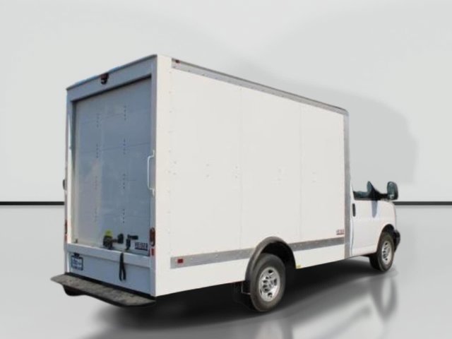 New 2024 Chevrolet Express 3500 w/ Power Convenience Package RWD image 9