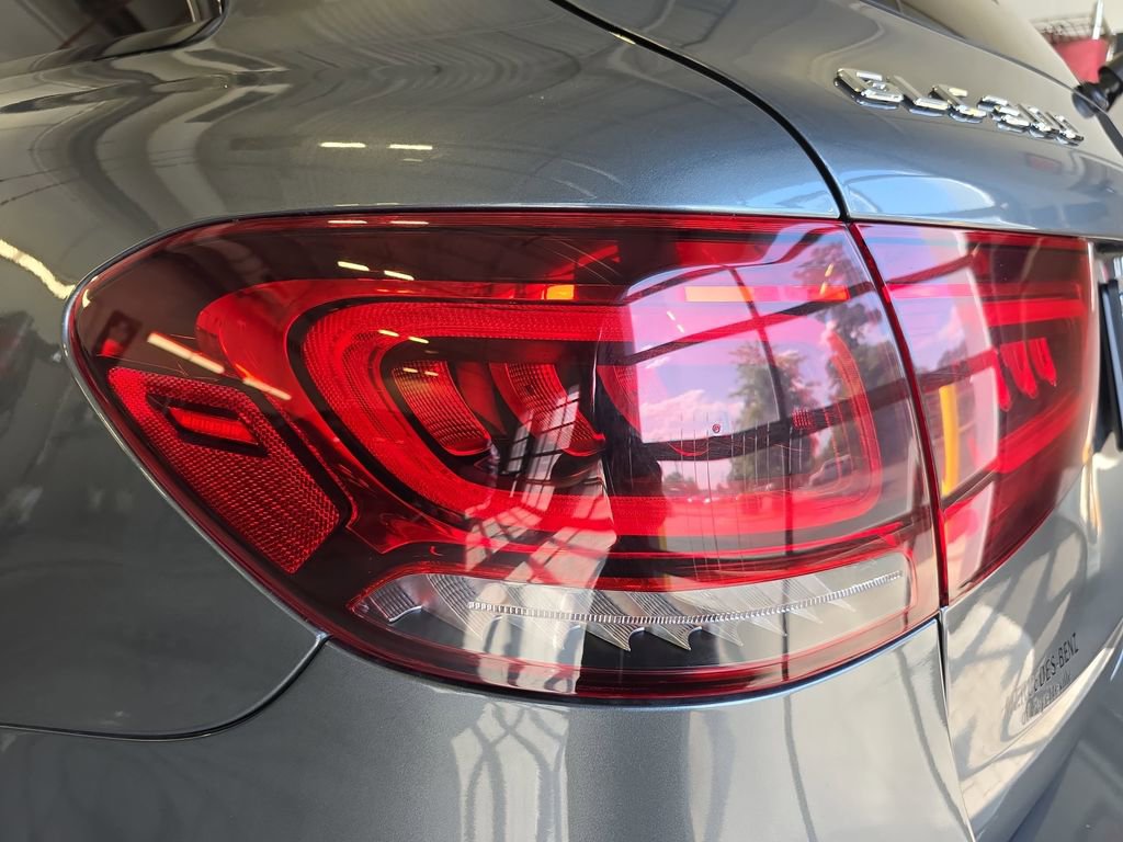 Certified 2022 Mercedes-Benz GLC 300 image 36
