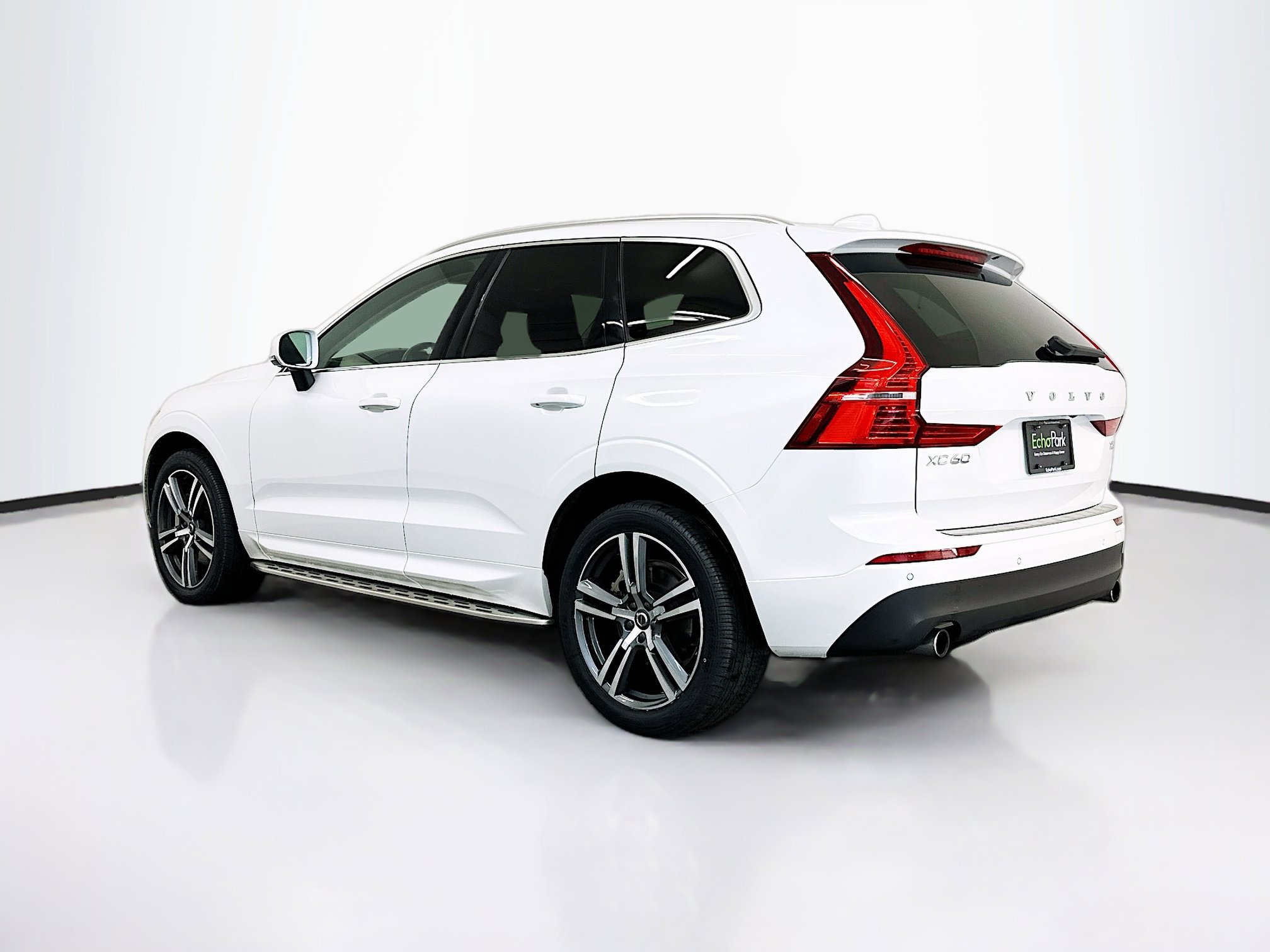Used 2021 Volvo XC60 T6 Momentum w/ Protection Package Premier AWD/4WD image 5