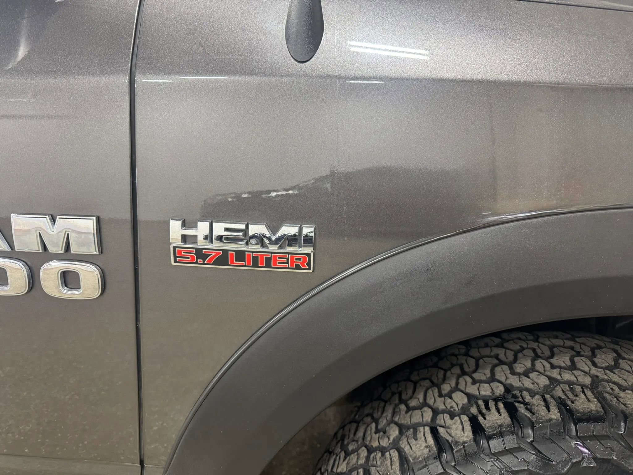 Used 2018 RAM 1500 Express w/ Express Value Package AWD/4WD image 9