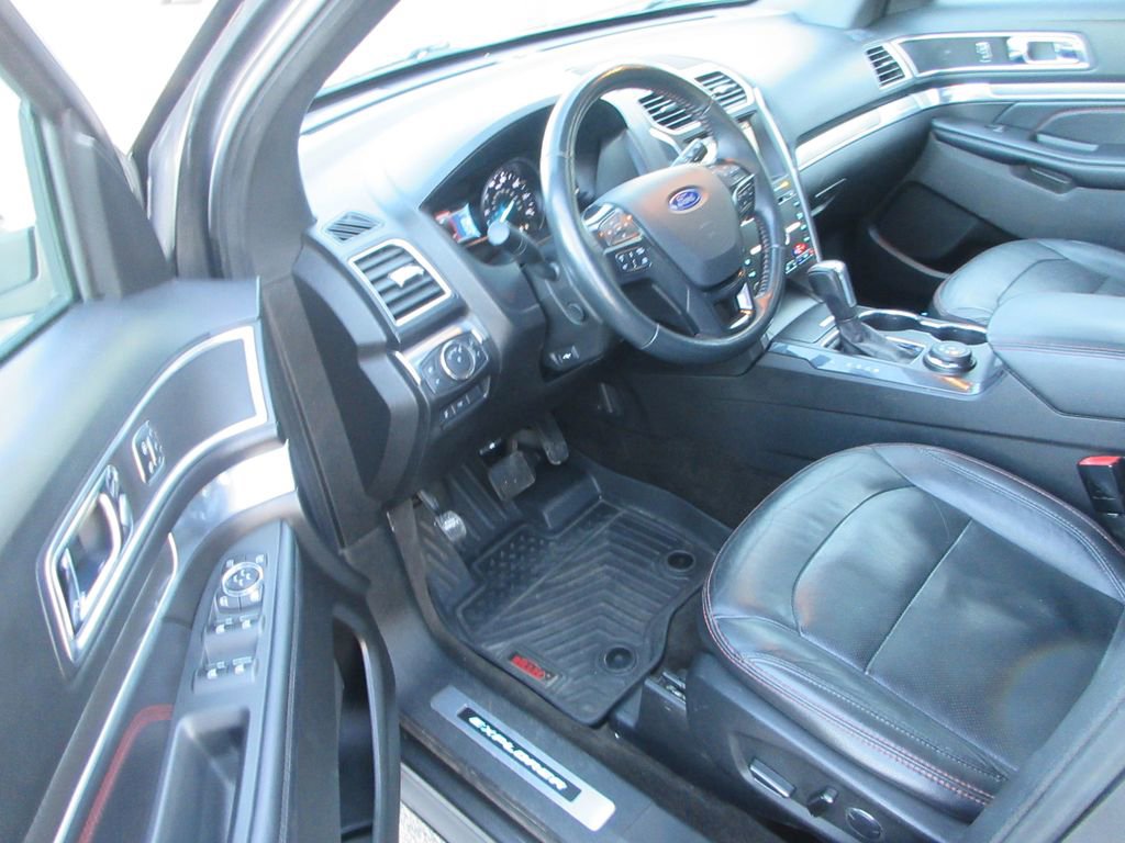 Used 2017 Ford Explorer Sport w/ Equipment Group 401A image 15