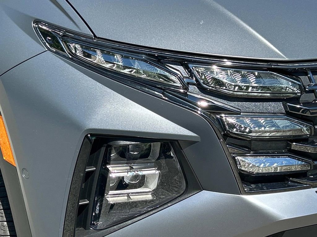 New 2025 Hyundai Tucson Limited AWD/4WD image 9