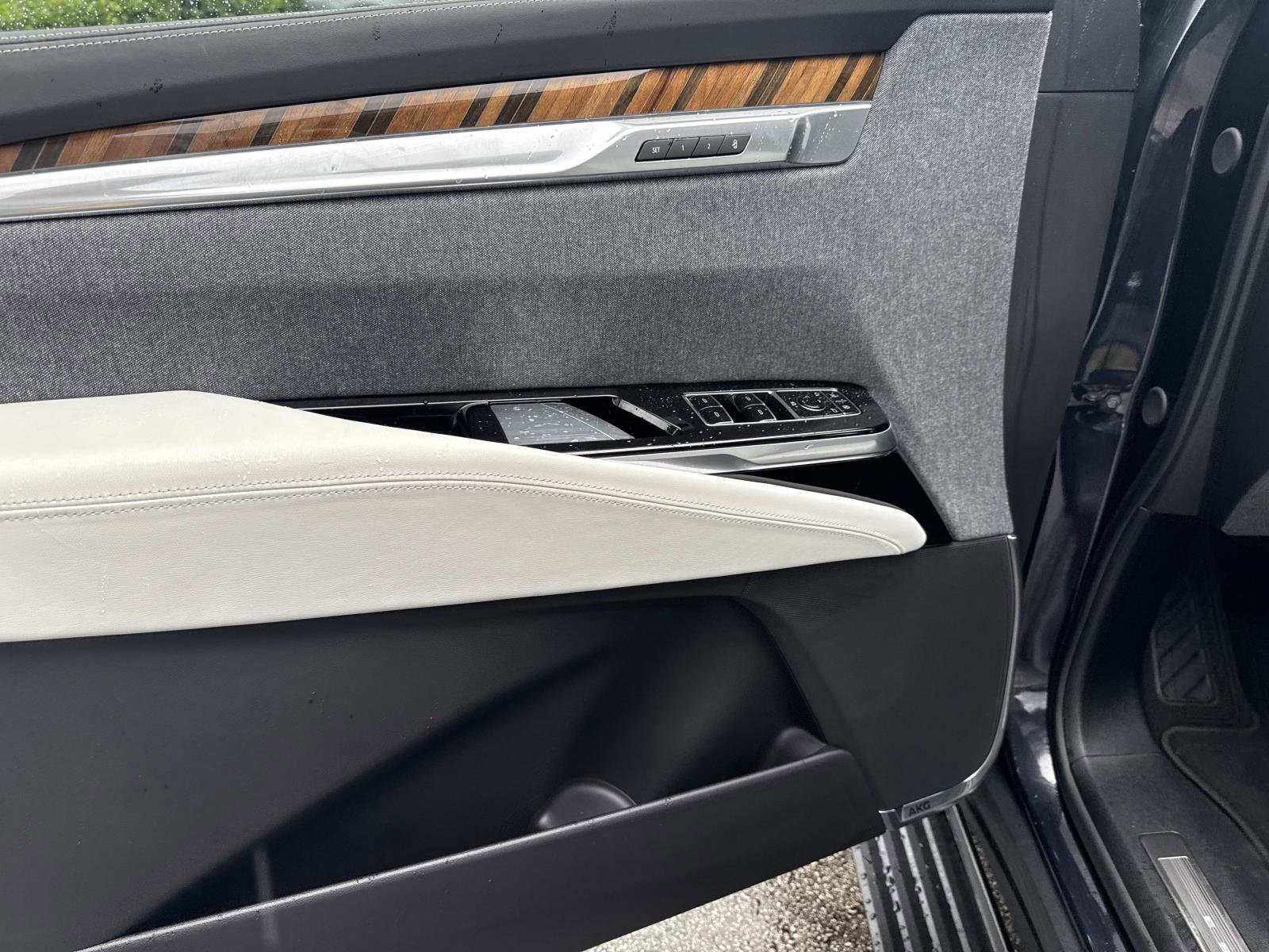 Used 2025 Cadillac Escalade Sport Platinum image 22