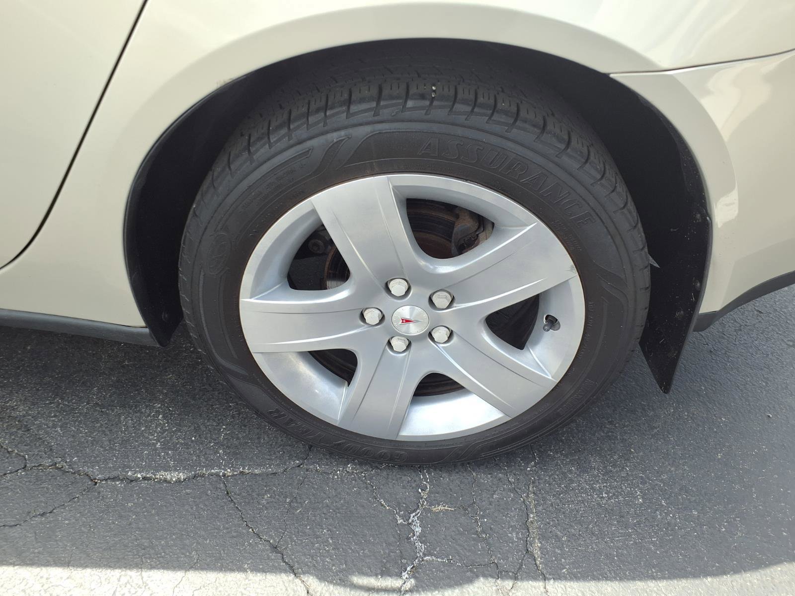 Used 2009 Pontiac G6 Sedan FWD image 10