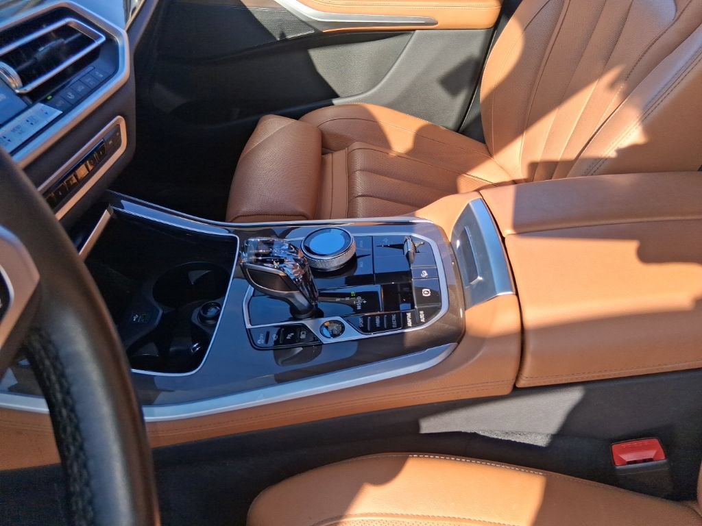 Used 2022 BMW X5 xDrive45e w/ M Sport Package AWD/4WD image 15