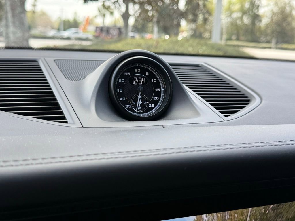 Certified 2026 Porsche Macan image 23