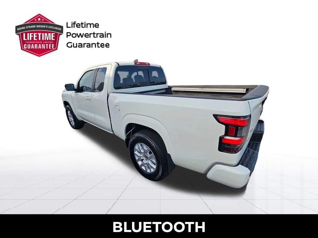 Used 2024 Nissan Frontier SV w/ SV Convenience Package image 4