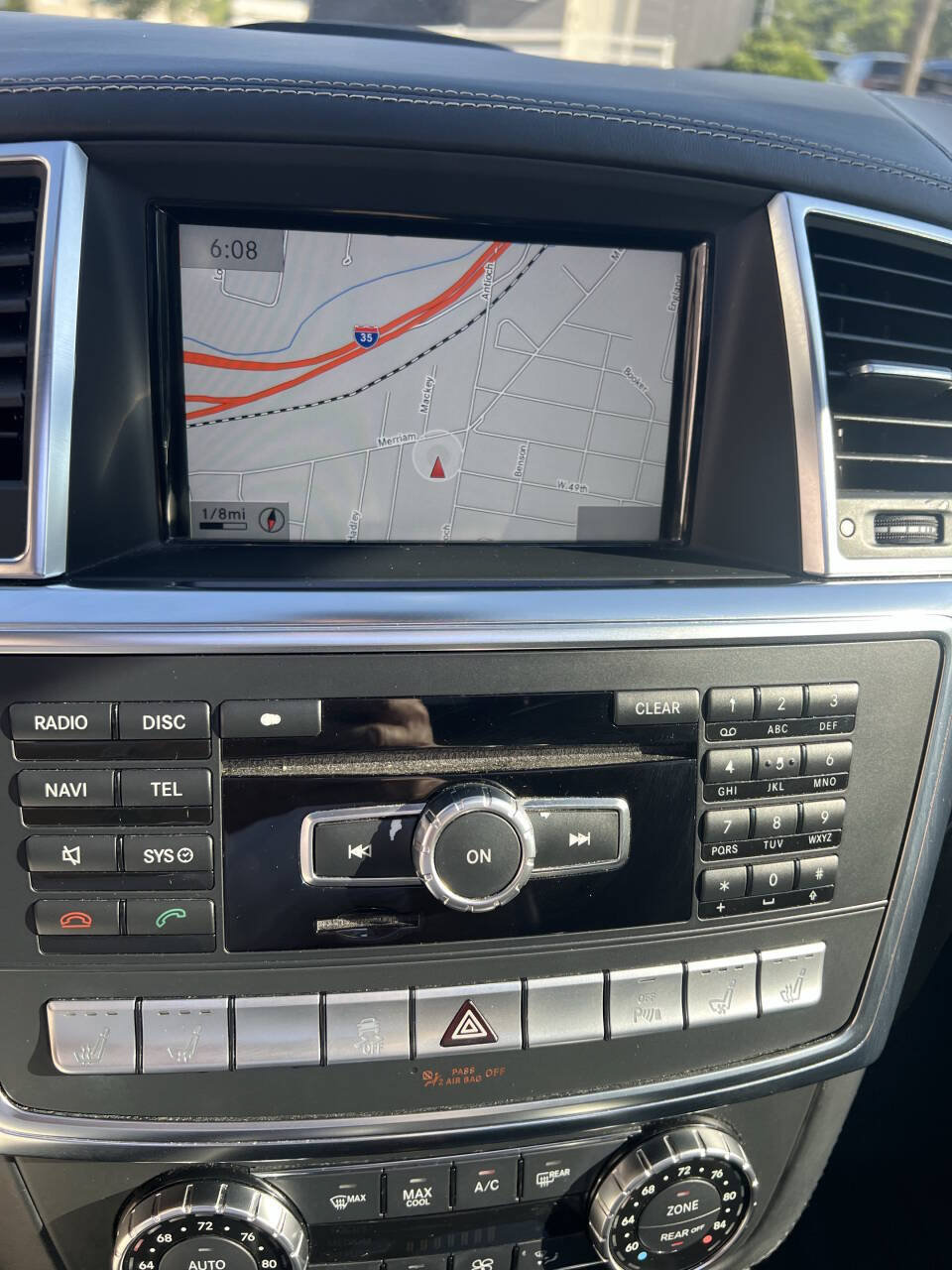 Used 2013 Mercedes-Benz GL 550 4MATIC image 25