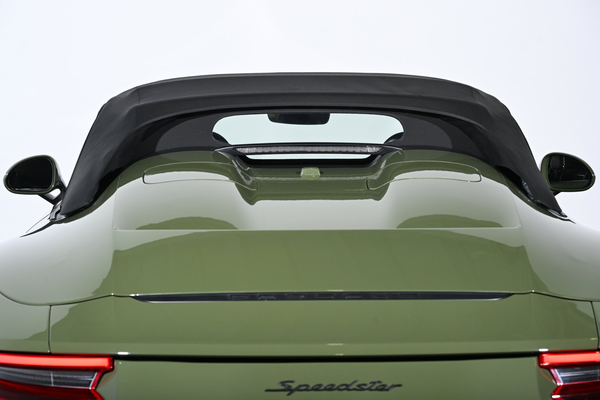 Used 2019 Porsche 911 Speedster RWD image 30