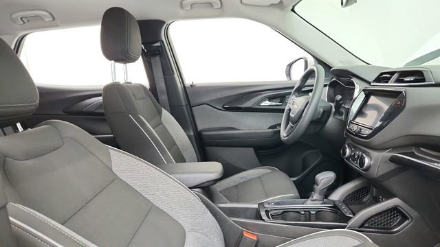 Used 2022 Chevrolet TrailBlazer LT w/ Convenience Package image 28