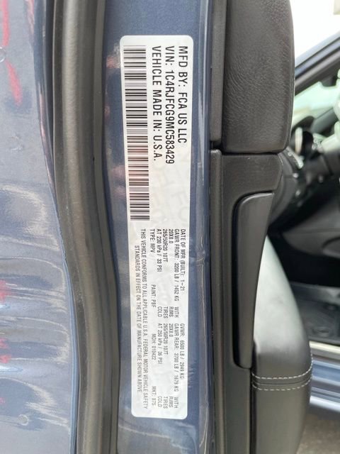 Used 2021 Jeep Grand Cherokee Overland AWD/4WD image 41