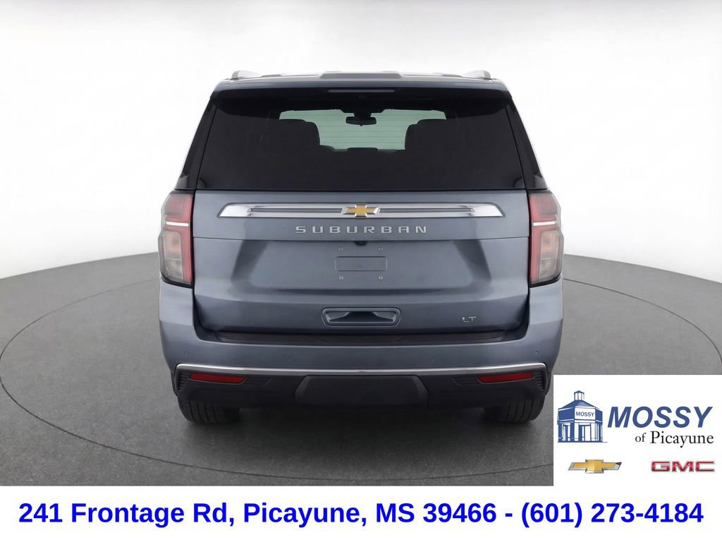Used 2021 Chevrolet Suburban LT w/ LT Signature Package image 9