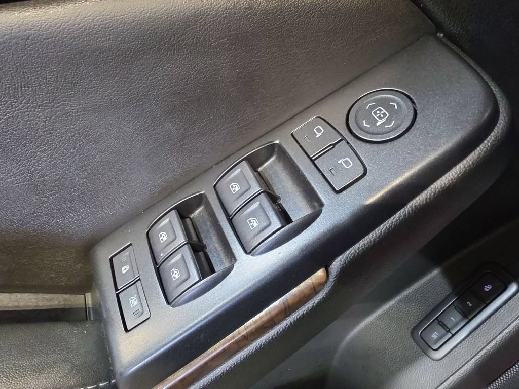 Used 2019 Chevrolet Tahoe LT w/ Max Trailering Package AWD/4WD image 15