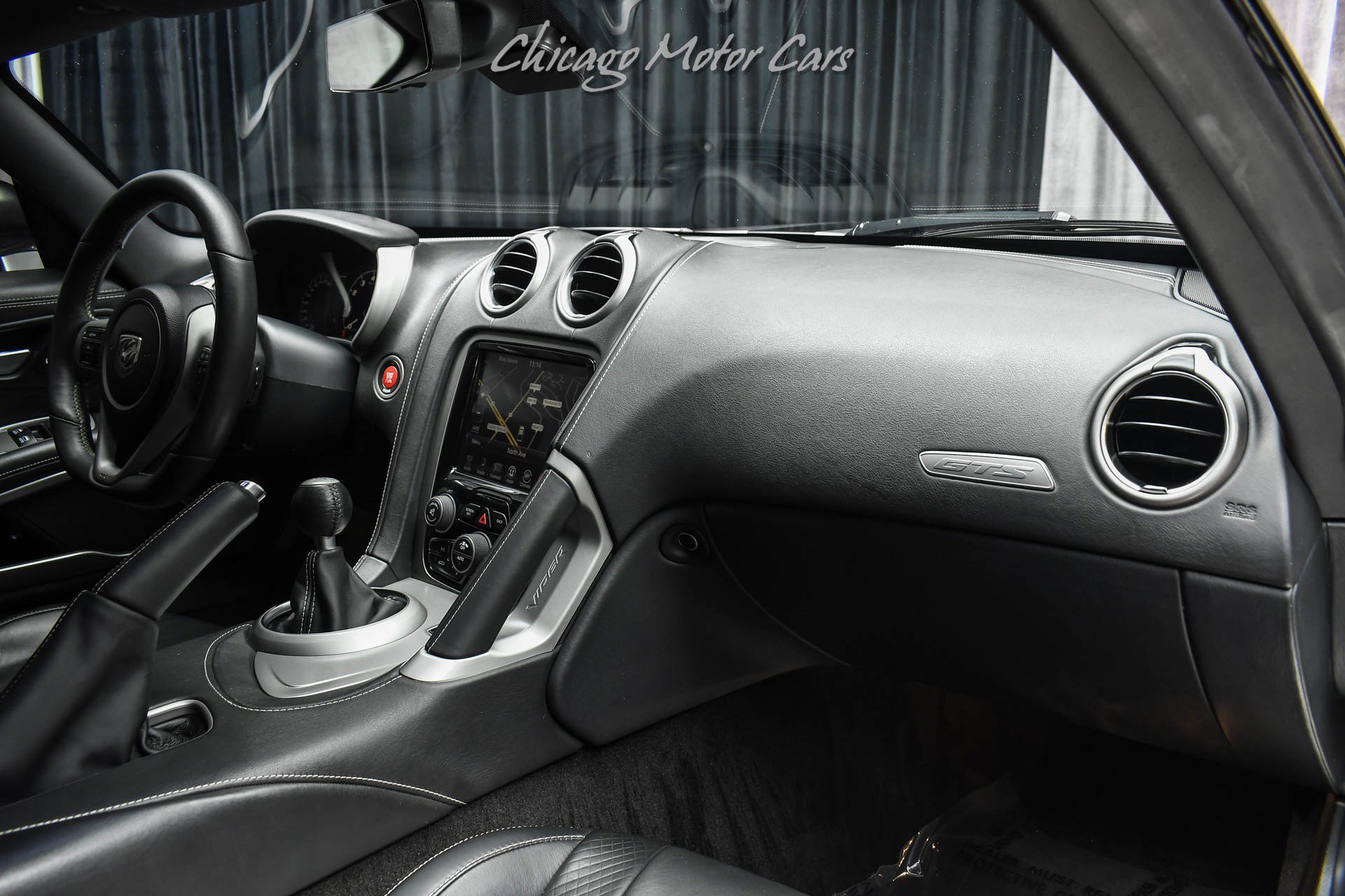 Used 2013 SRT Viper GTS w/ GTS Laguna Interior Pkg image 20