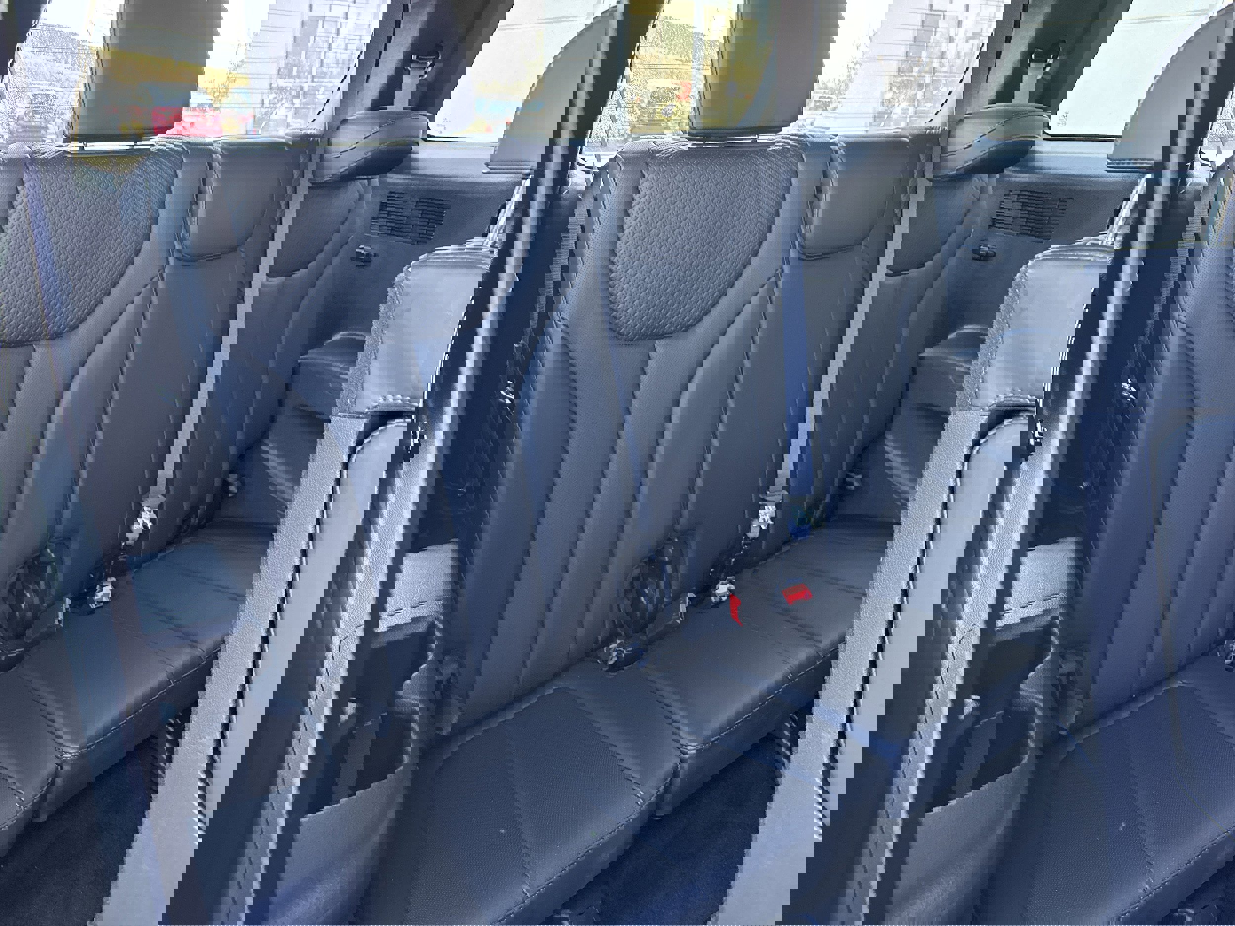 Used 2025 Hyundai Palisade SEL image 17