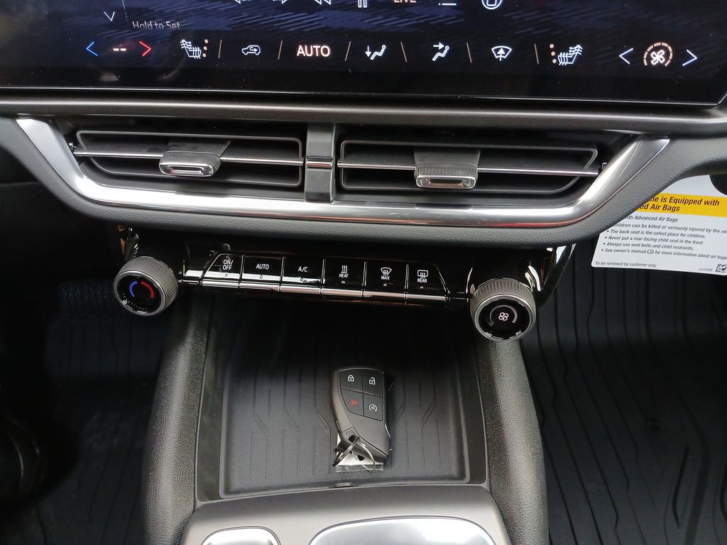 New 2026 Chevrolet Equinox EV LT image 35