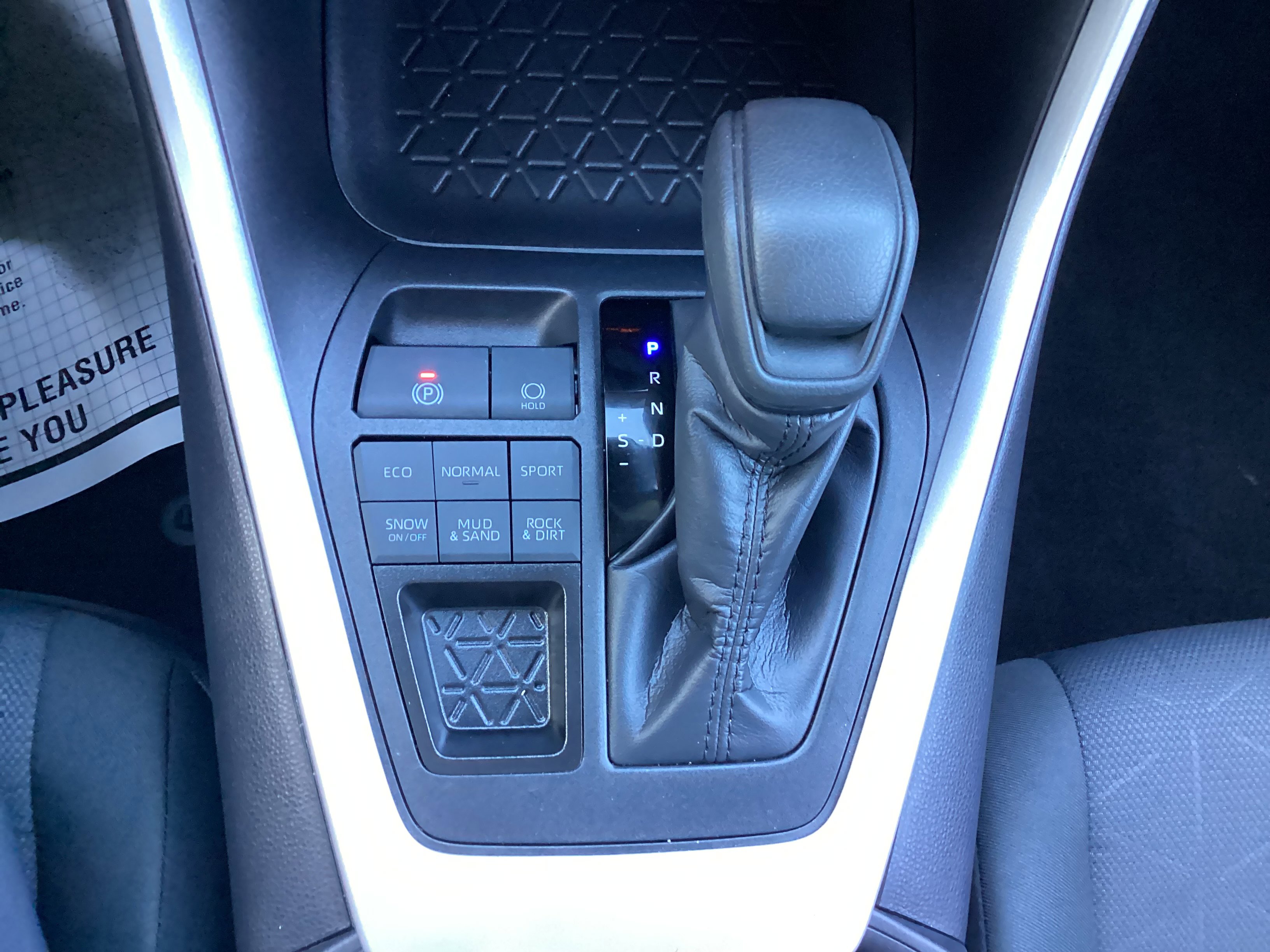 Certified 2025 Toyota RAV4 XLE image 39