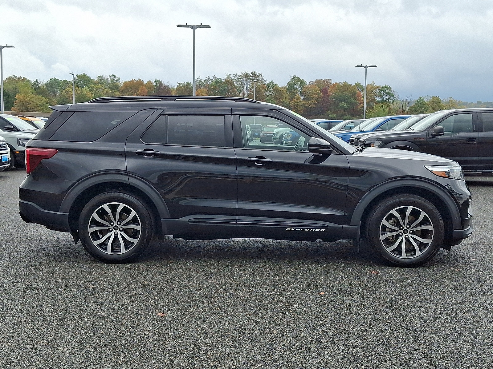 Certified 2021 Ford Explorer ST w/ Equipment Group 401A image 7