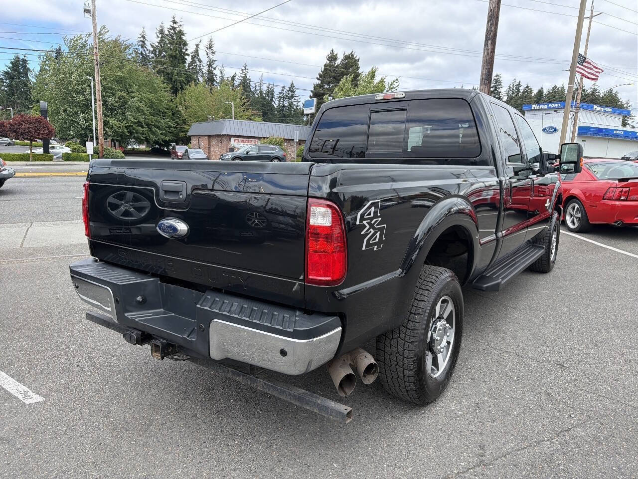 Used 2015 Ford F350 Lariat w/ Camper Package AWD/4WD image 7