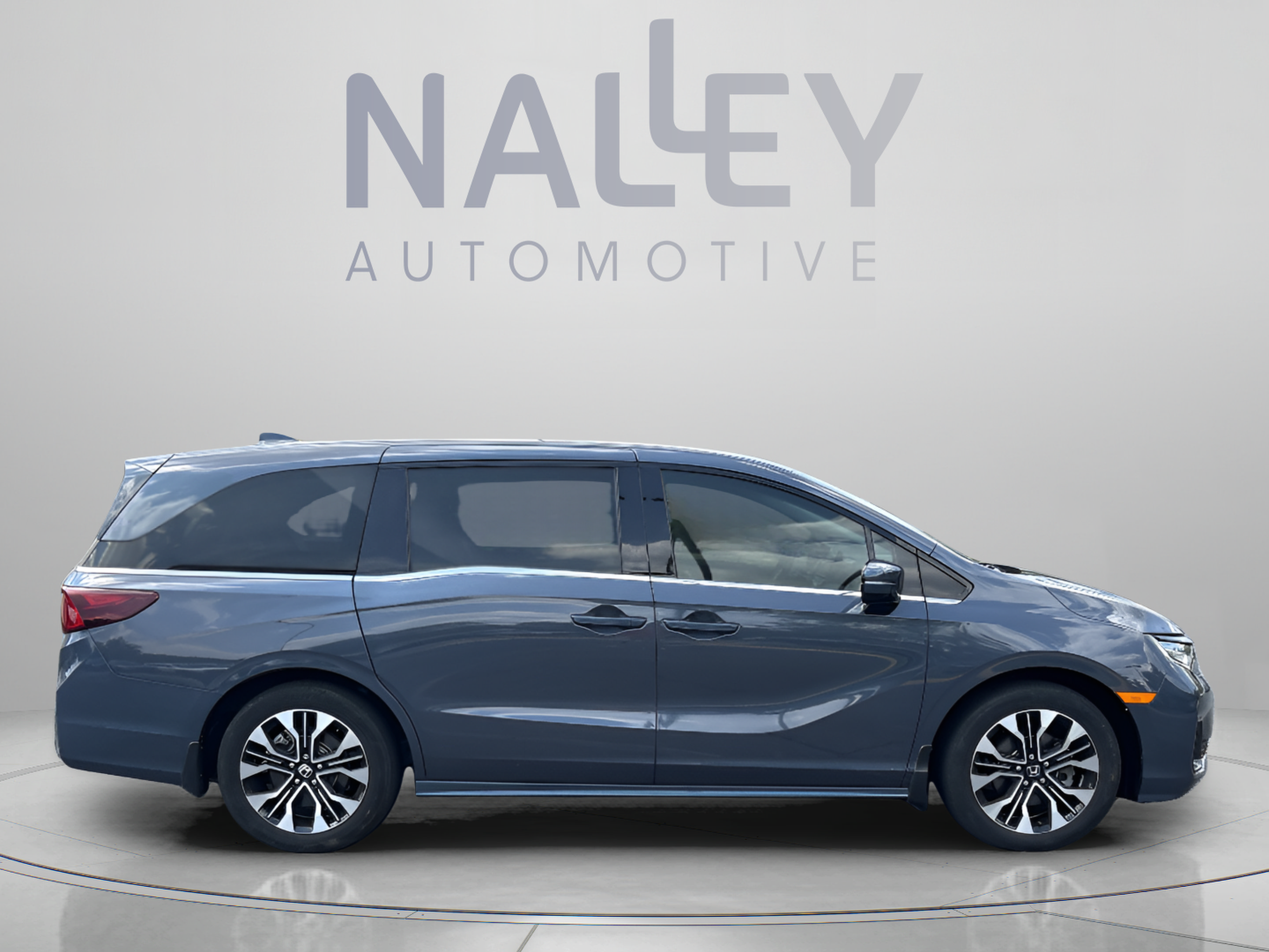 Certified 2025 Honda Odyssey Elite image 9