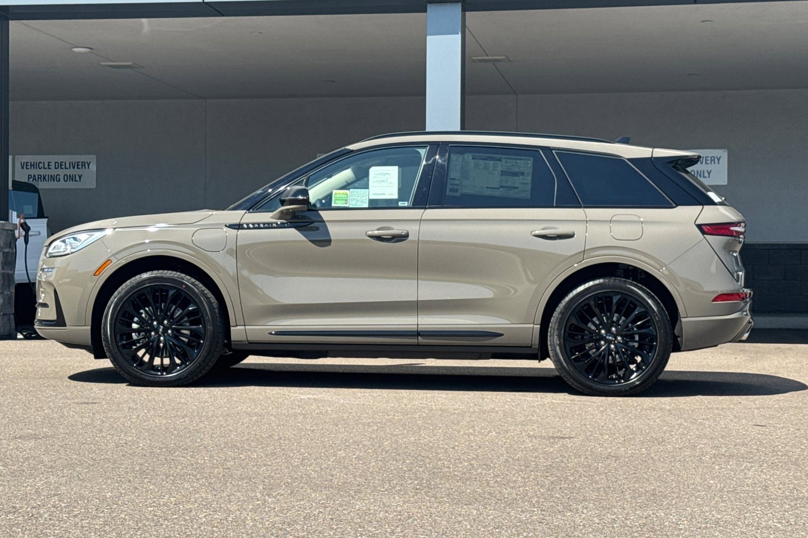 New 2025 Lincoln Corsair Grand Touring w/ Equipment Group 302A image 6