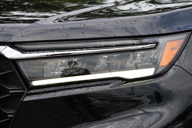 Used 2023 Honda Pilot EX-L image 10