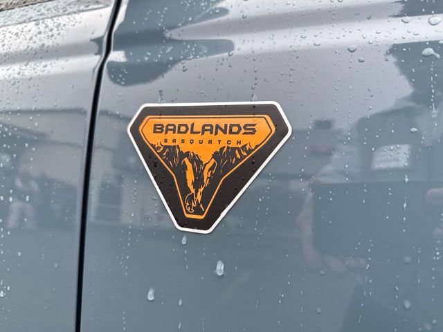 Used 2023 Ford Bronco Badlands w/ Sasquatch Package AWD/4WD image 10