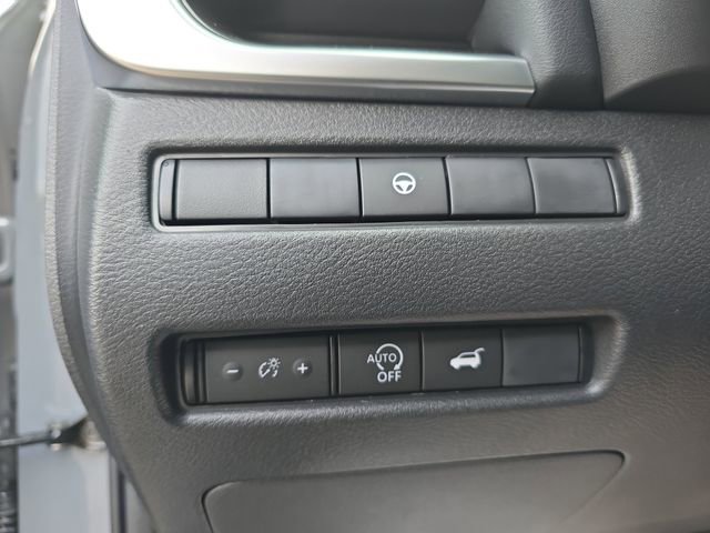 New 2026 Nissan Rogue SV image 32