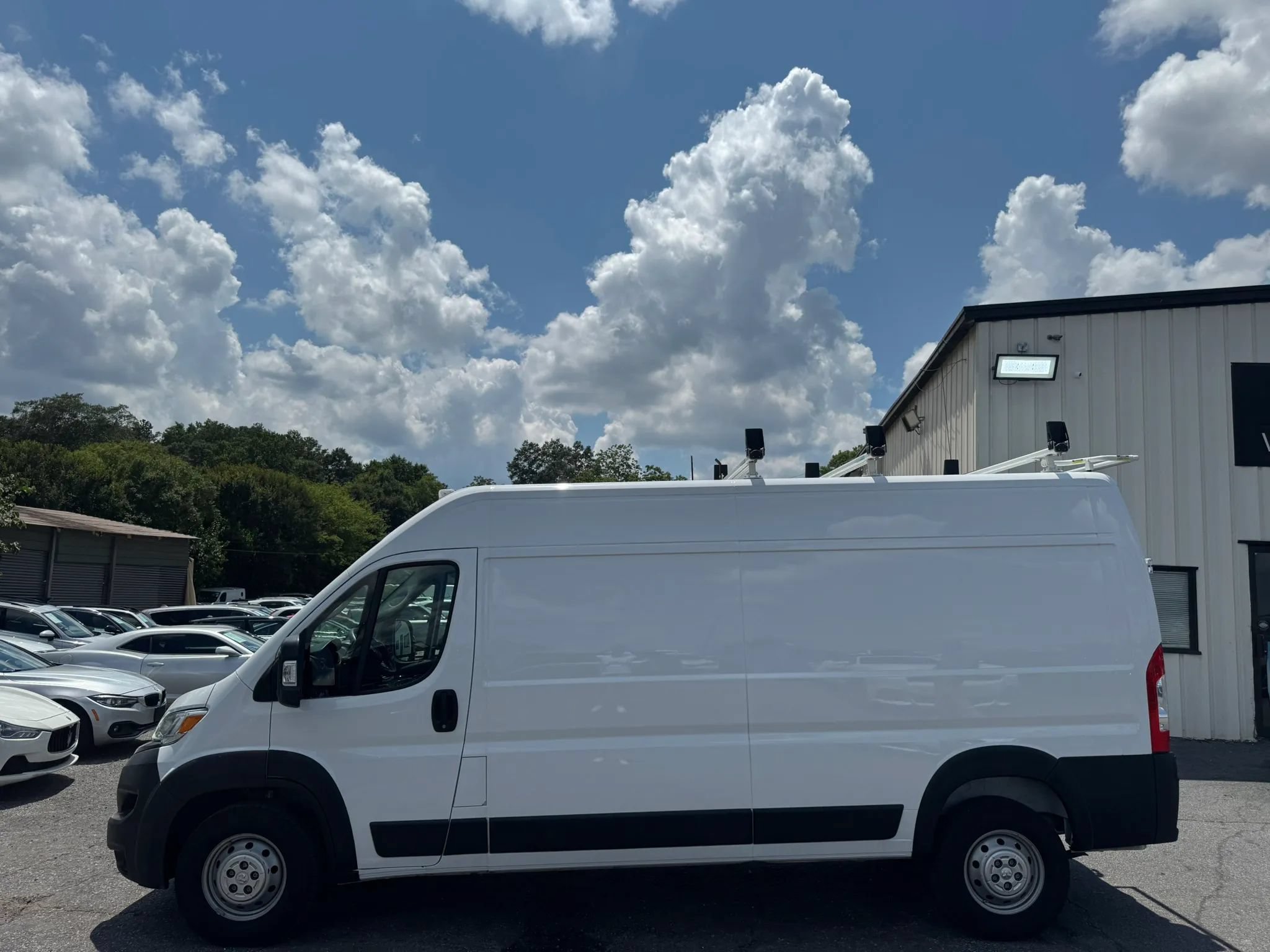 Used 2023 RAM ProMaster 2500 FWD image 5