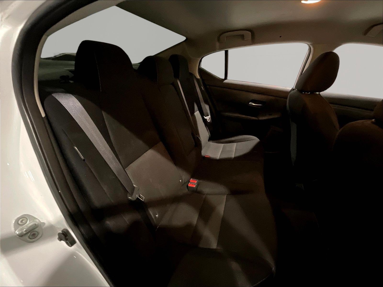 Used 2022 Nissan Sentra SV FWD image 24