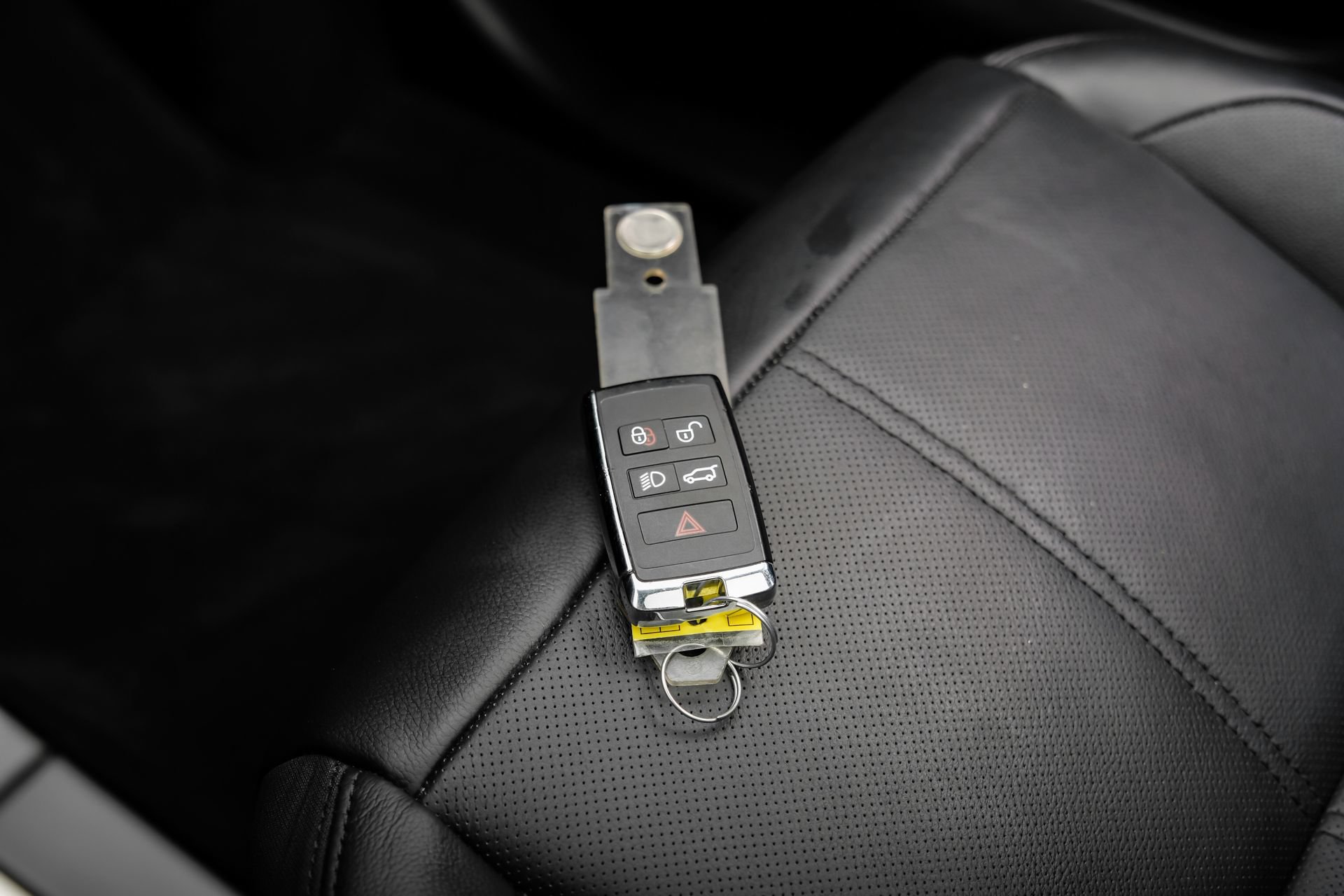 Used 2024 Land Rover Range Rover Velar S AWD/4WD image 65