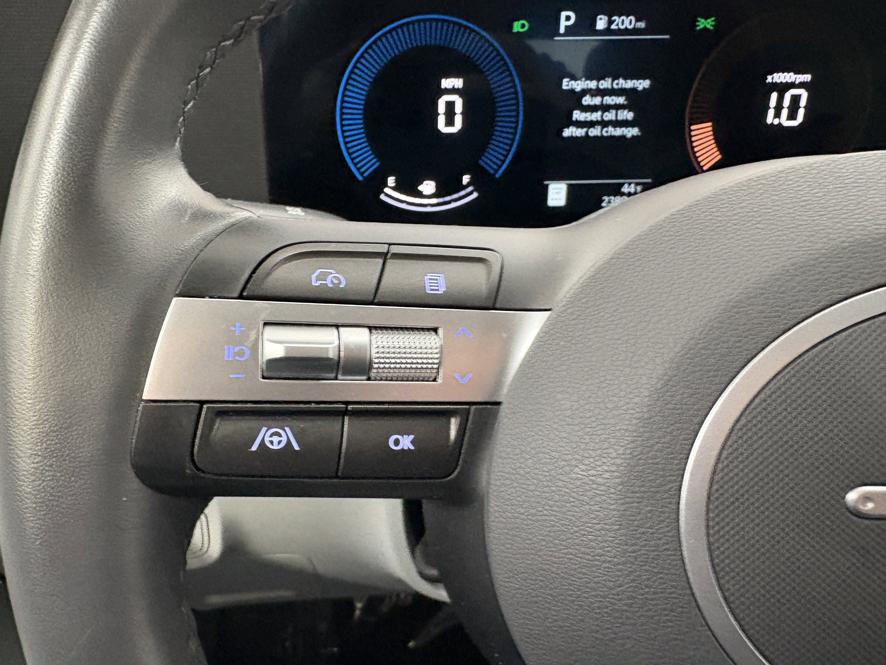 Used 2025 Hyundai Kona SEL image 32