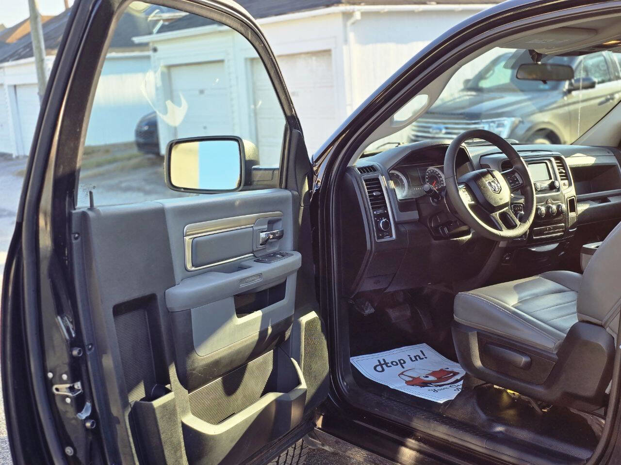 Used 2019 RAM 1500 Tradesman w/ Power & Remote Entry Group image 17