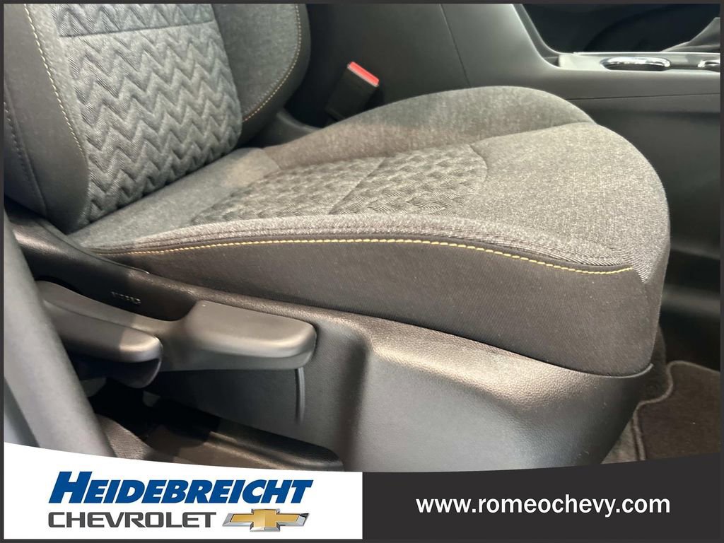 Certified 2024 Chevrolet Equinox LT image 35