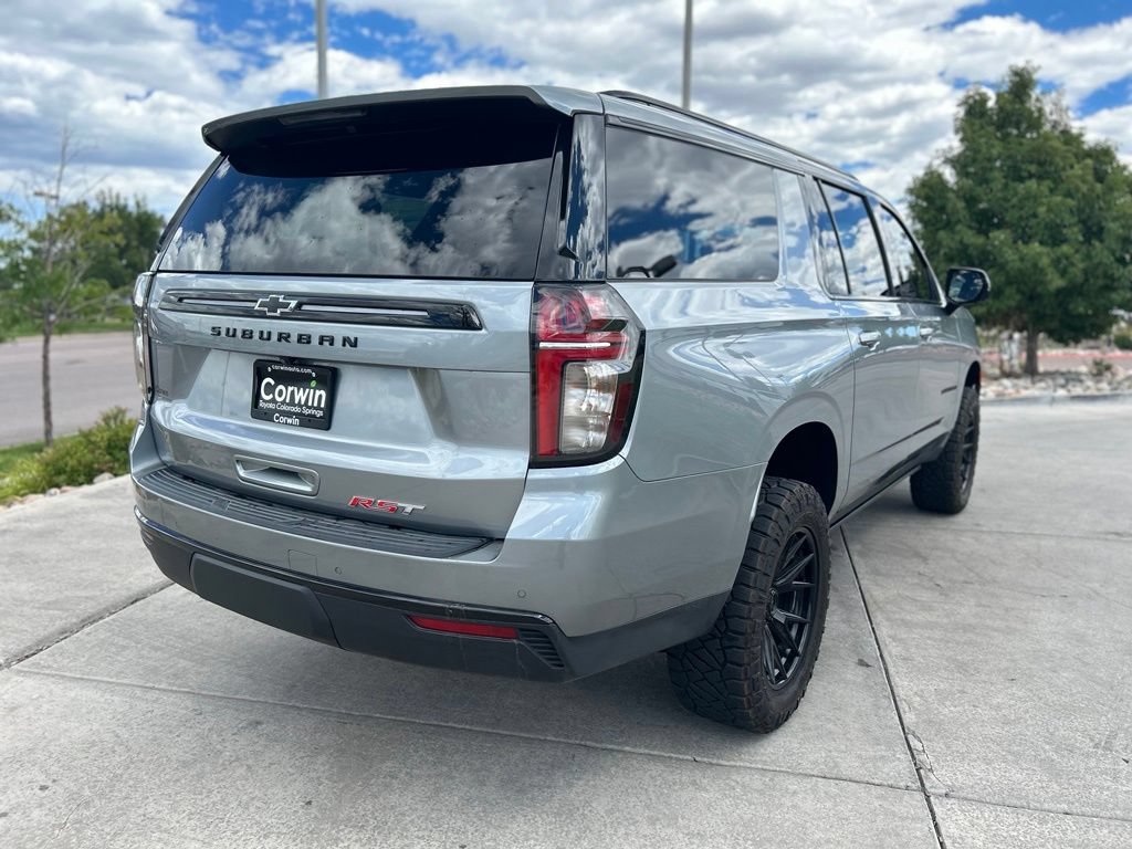 Used 2024 Chevrolet Suburban RST w/ Luxury Package AWD/4WD image 9