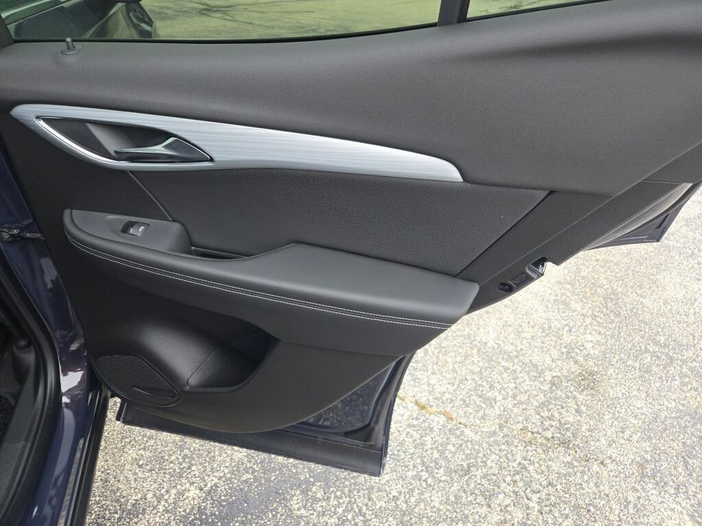 New 2026 Buick Envision Avenir image 10