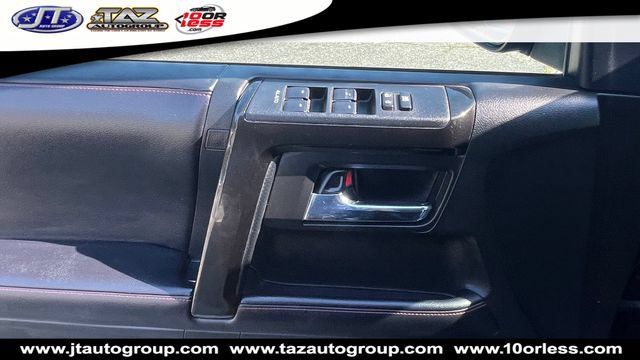 Used 2018 Toyota 4Runner TRD Off-Road Premium AWD/4WD image 13