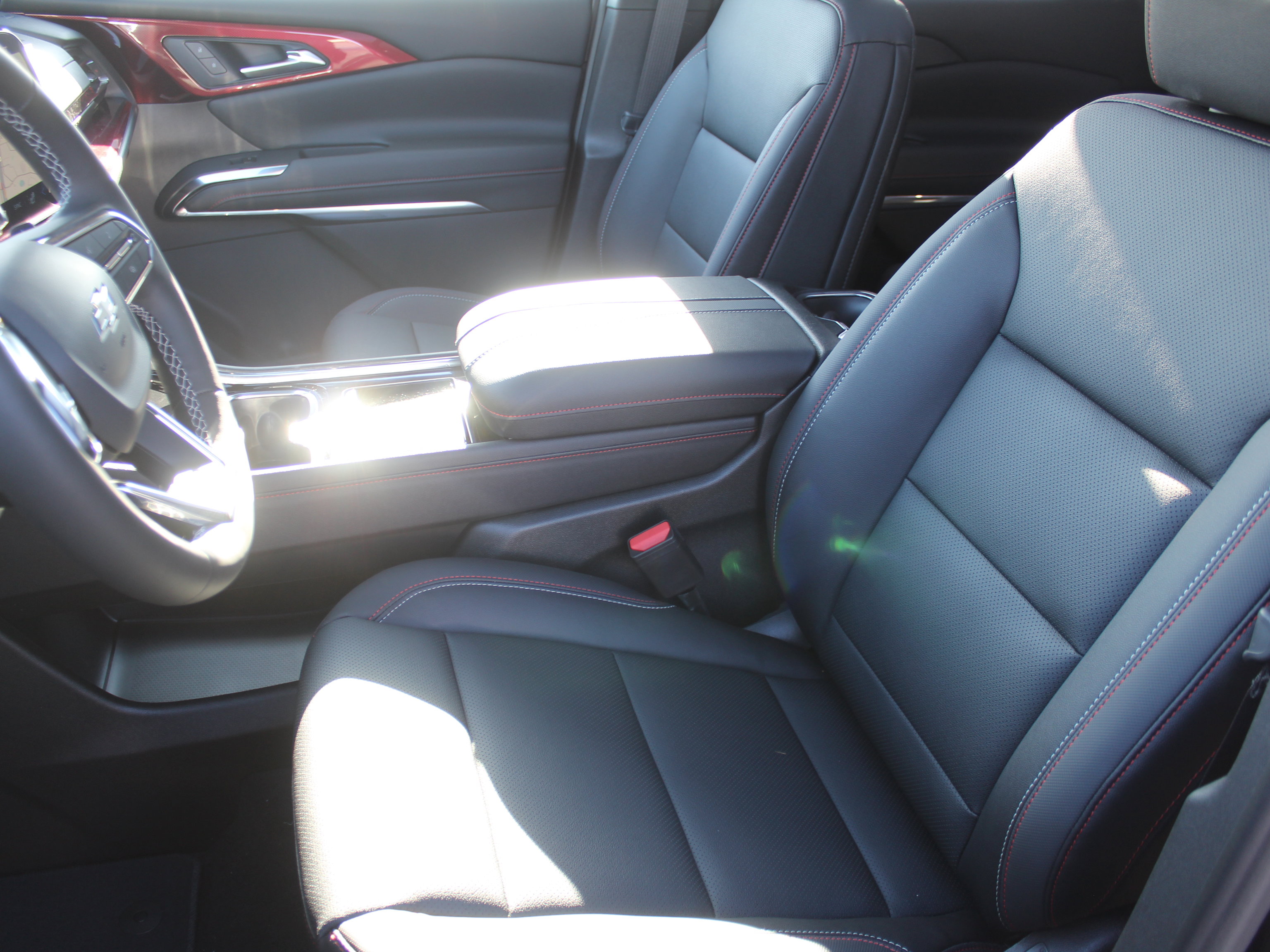 New 2026 Chevrolet Traverse Z71 w/ Driver Confidence Package image 9