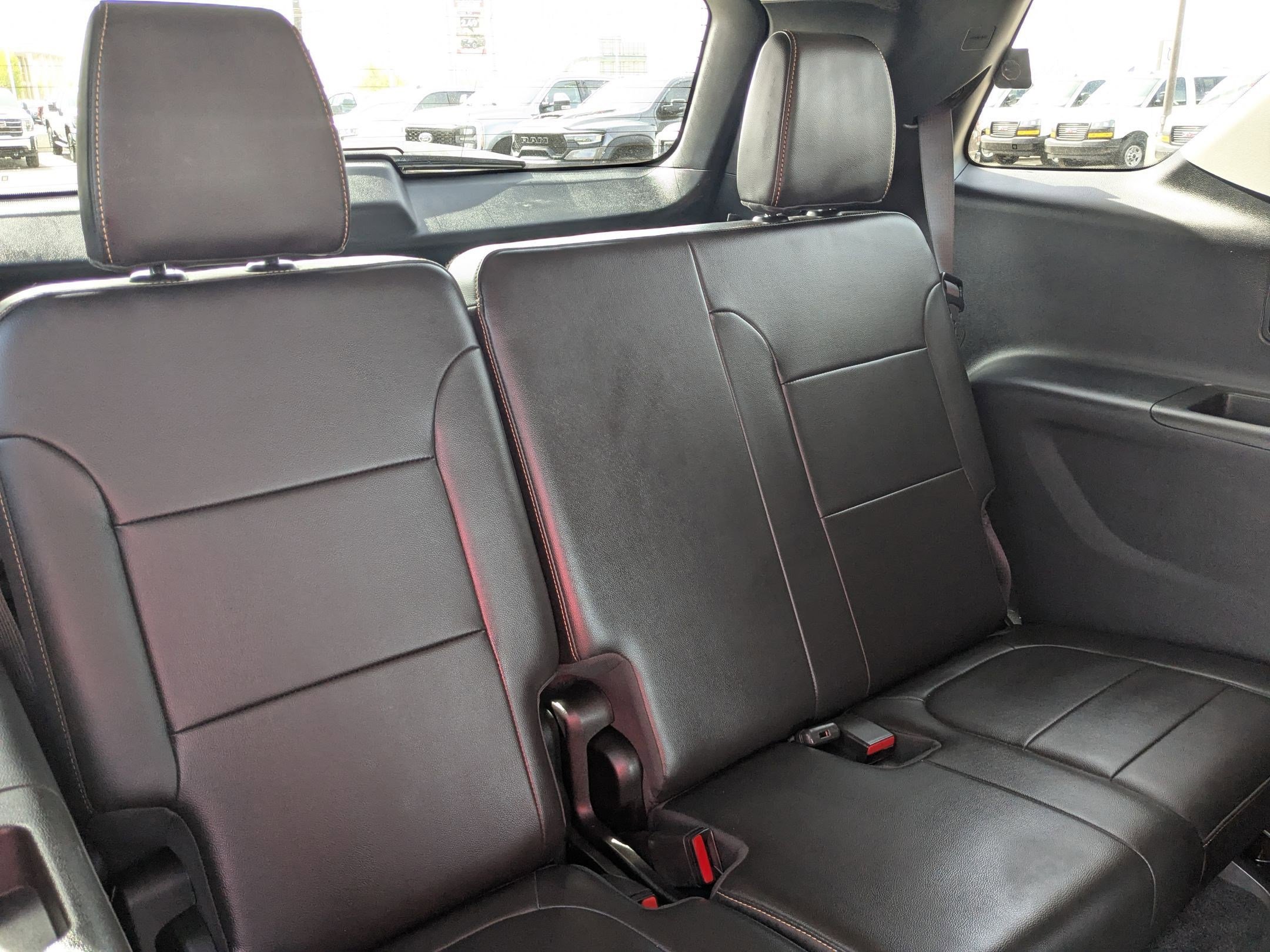 Used 2020 Chevrolet Traverse Premier w/ Redline Edition image 31