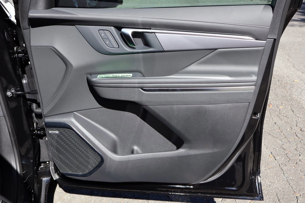 New 2026 Buick Enclave Sport Touring w/ Power Package image 28