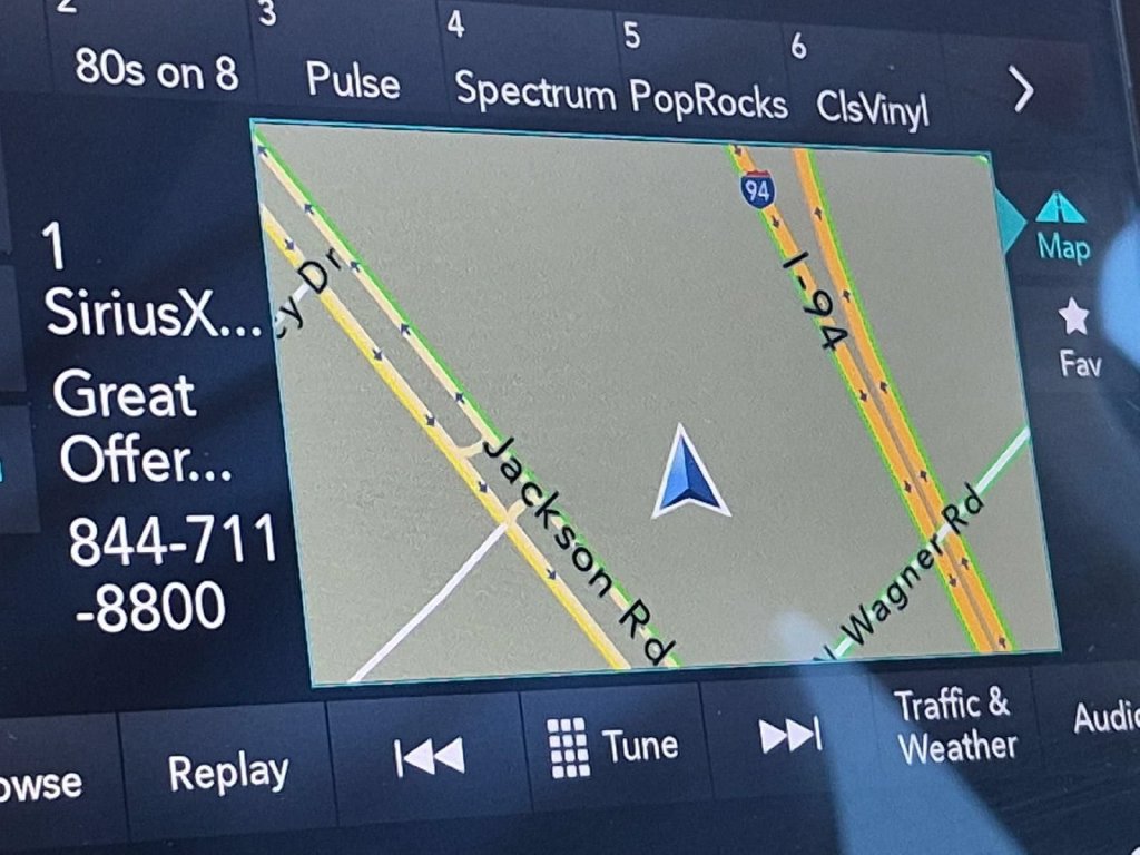 Used 2018 Chrysler Pacifica Limited w/ Advanced Safetytec Group FWD image 25