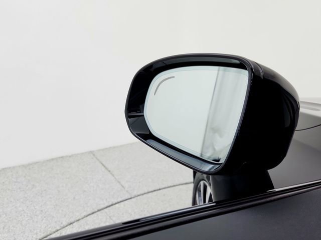 New 2025 Volvo XC60 B5 Core w/ Protection Package Premier image 23