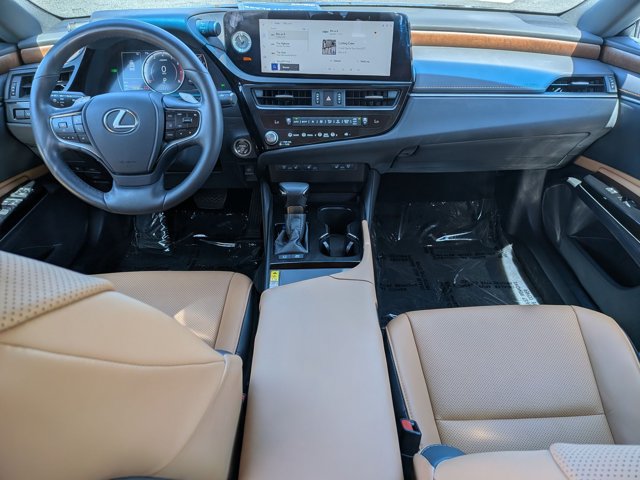 Used 2024 Lexus ES 300h w/ Premium Package FWD image 19