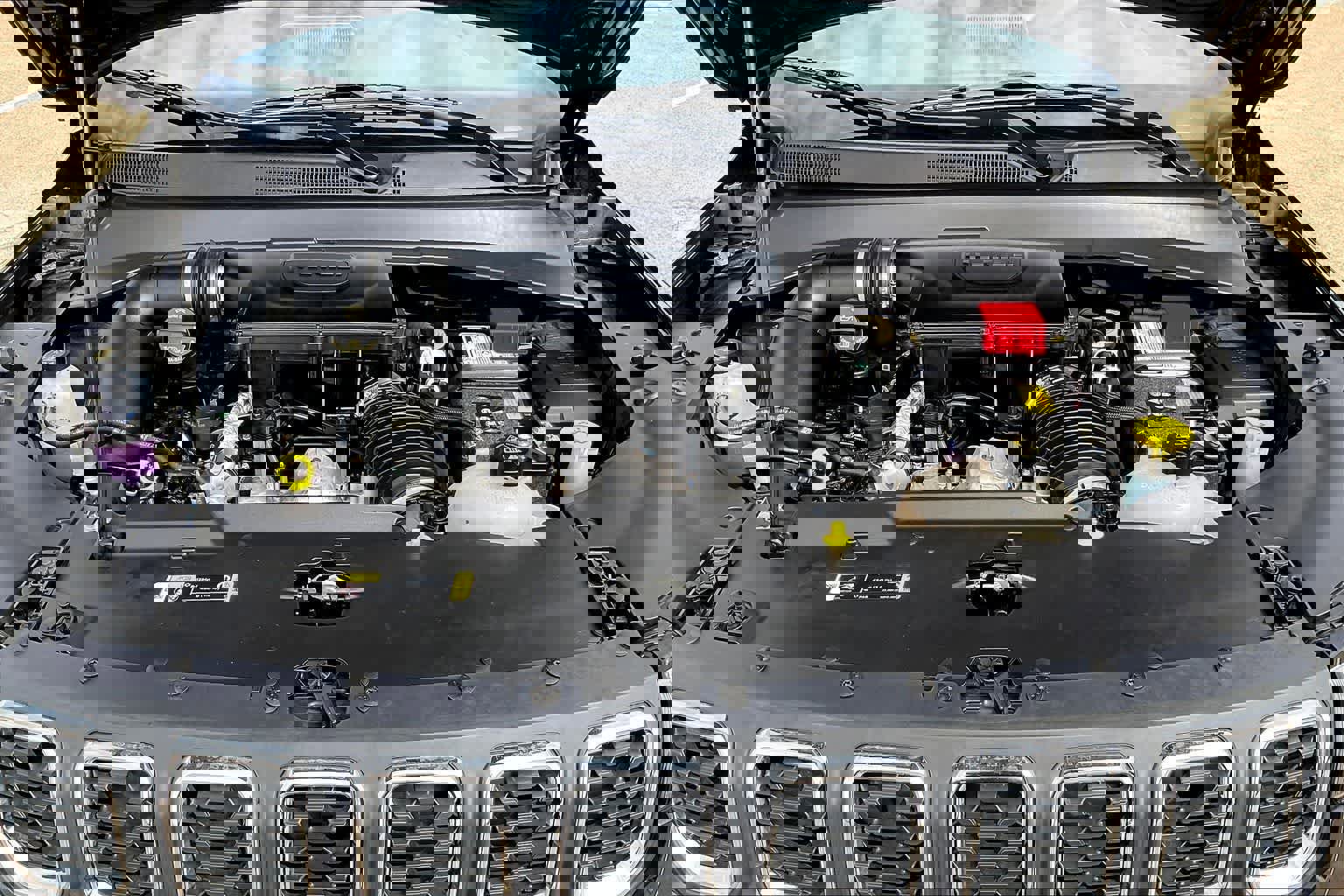 Used 2025 Jeep Compass Latitude image 9