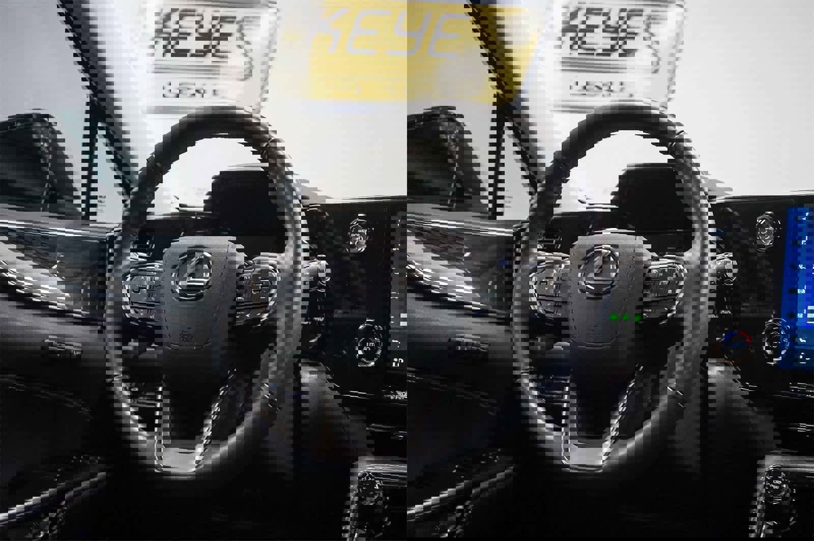 Used 2025 Lexus NX 350h AWD w/ Premium Package image 15