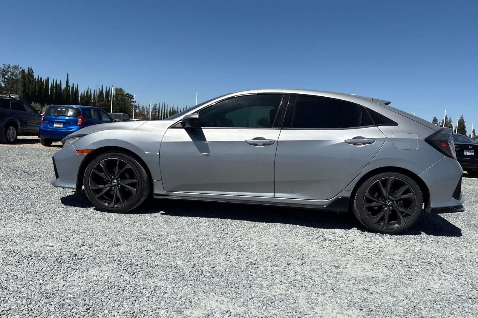Used 2017 Honda Civic Sport image 6