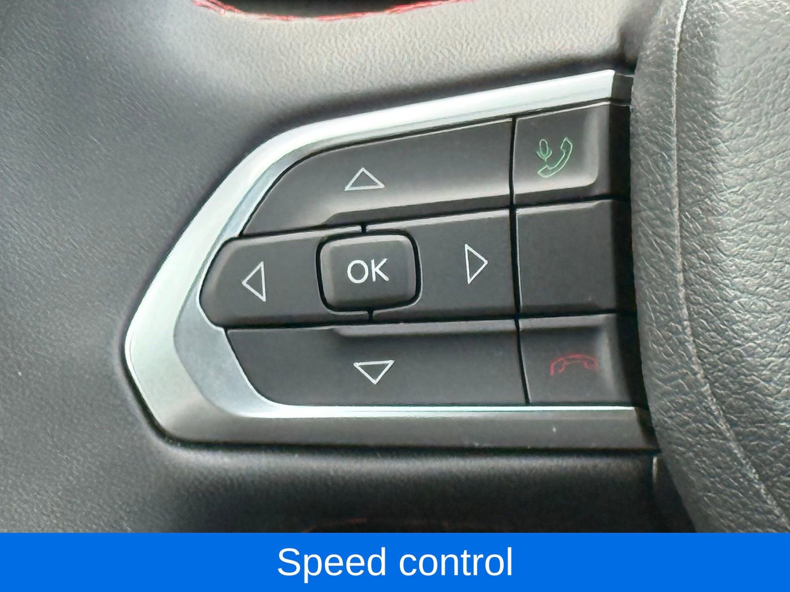 Used 2024 Jeep Compass Trailhawk image 30